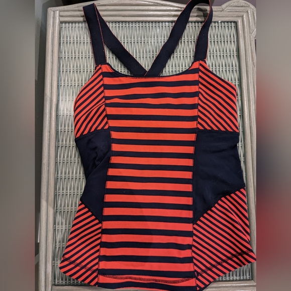 Lululemon Tank - Picture 1 of 2